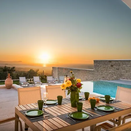 فيلة Seaview Villas *